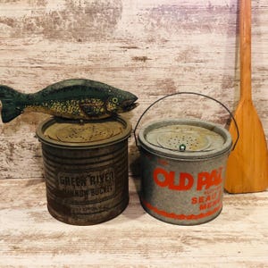 Lot - A vintage Frabills galvanized minnow bucket