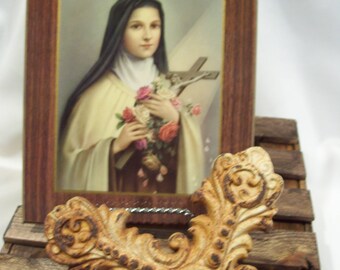 St Therese of Lisieux The Little Flower Lithograph Plaque Religious Art Clutching Crucifix Flowers Christ Spiritual