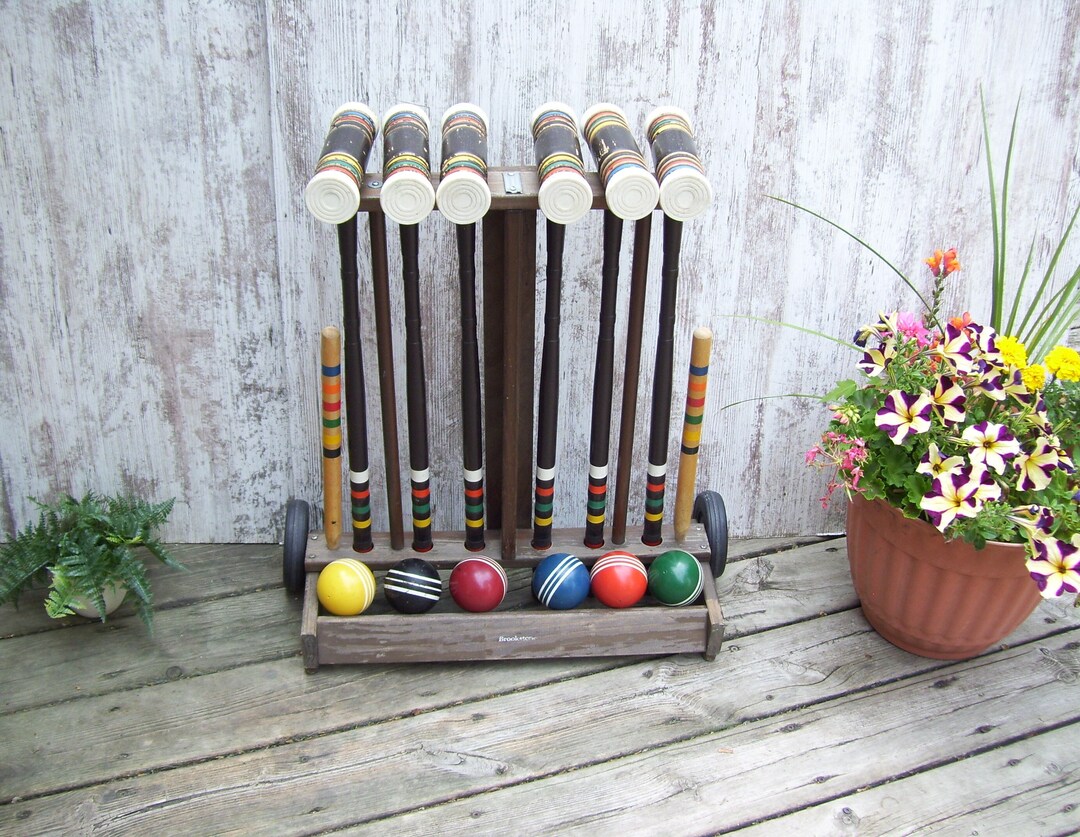 Brookstone Croquet Set Wood Mallet 6 Player Wooden Stand Sports Decor