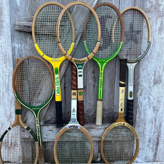 Raquette de tennis en bois de style vintage des années 70 Spalding