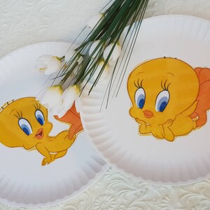 10 Party Large Paper Plates 23 cm, Yellow Tweety, birthday table decor, bird tableware plates, tweety themed party, Cute Disney decoration.