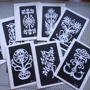 Cadeau original de cartes de voeux d'art découpées en papier.