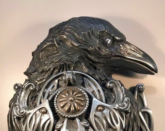 Wall decor, Raven 'Messenger' wall sculpture.