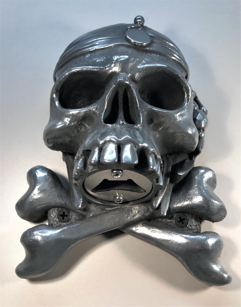 JulienHatswell Pirate Skull Bottle Opener - Thumbnail 2