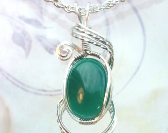 Green Chalcedony Agate Womans Pendant Necklace Wire Wrapped Jewelry Handmade in Silver