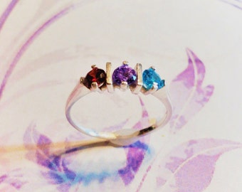 Mothers Children Birthstone Ring With Multiple Stones in Silver