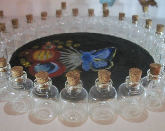 50 4ml Small Glass Bottles With Corks and Narrow Openings. Fairy Dust Bottle. Mini Glass Bottles Charms. Glass Vial Necklace. Bitty Bottles.