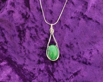 Maw Sit Sit Wire Wrap Pendant in Sterling Silver