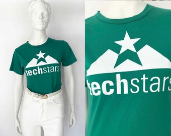 The Tech Stars Logo T-Shirt Vintage 80s Graphic Star Printed Tee Knit Kelly Green Shirt Top Knit