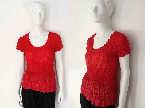 The Red Dragon Fruit 3-D Vintage 90s Blouse Red C… - image 1