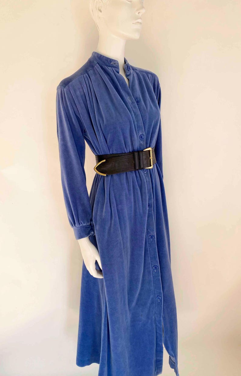 The Velvet Vixen Maxi Dress Vintage 80s Robe Blue Velvet Long Sleeve Classic Long Dress Fall image 4