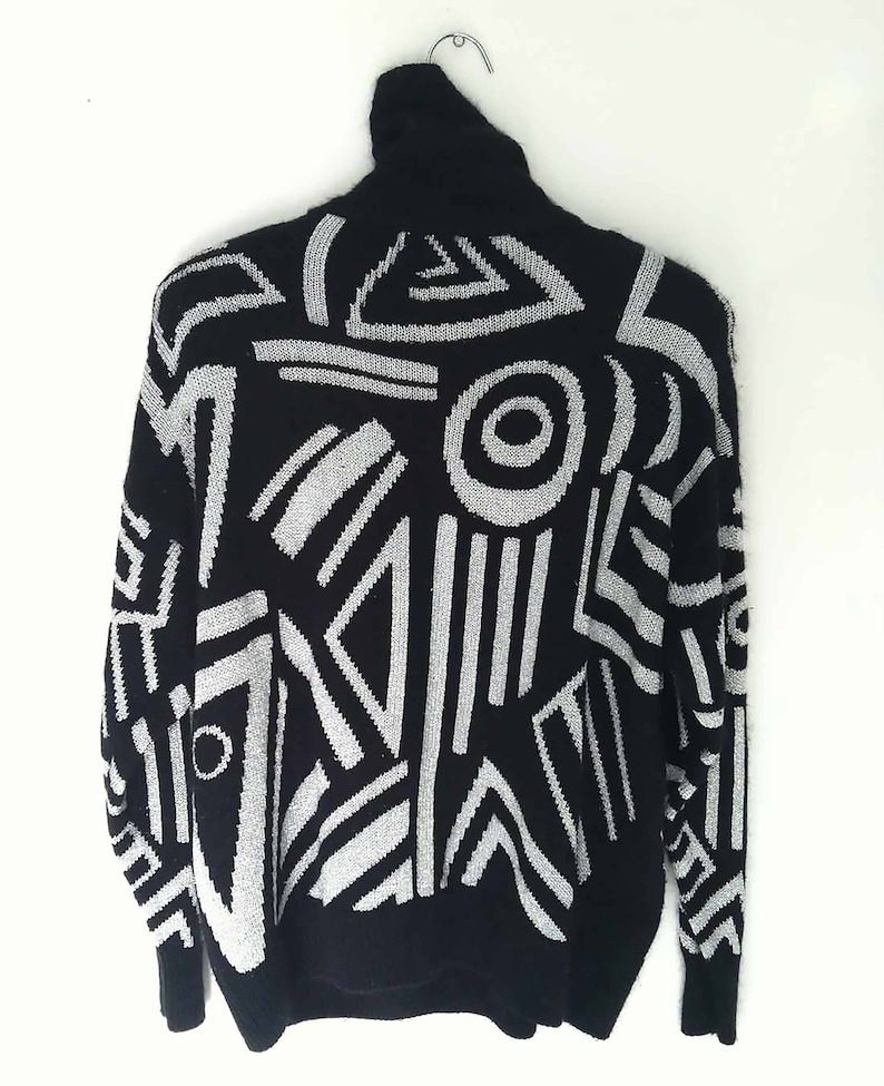 Vintage Women\u2019s Jumper The 80s Dance Party Vintage Turtleneck Sweater Graphic Geo Silk Lambswool Blend Jacquard LS Black Sweater OS