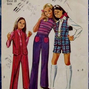Vintage 1970s  Girls&#39; Pants, Shorts and Vest Vintage Sewing Pattern Simplicity 9646 Size 7