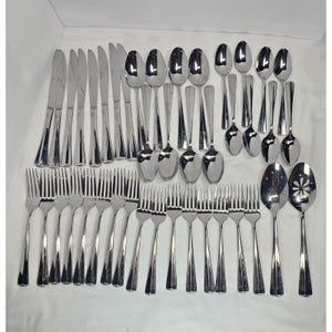 Wallace Sadie 42-delige bestekset roestvrij zilverwerk vorken messen lepels