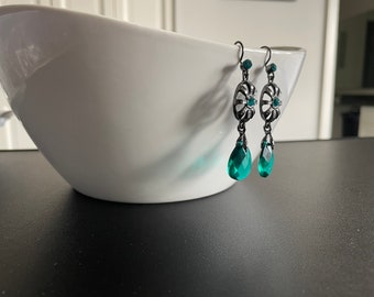Lightweight Blue Drop Earrings