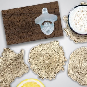 Coffret cadeau amateur de bière californienne • Ouvre-bouteille carte topographique des volcans de Californie + ensemble de sous-verres en bois