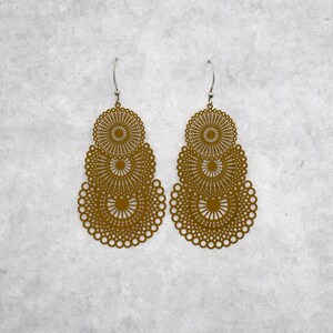 Boho Style Gold Filigree Dangle Earrings, Khaki Yellow Round Dangle Filigree Earrings, Dark Yellow Filigree Long Earrings