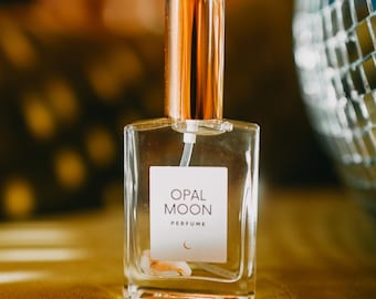 Opal Moon Eau De Parfum: Tuberosa, Vainilla, Ámbar, Almizcle - 1 oz