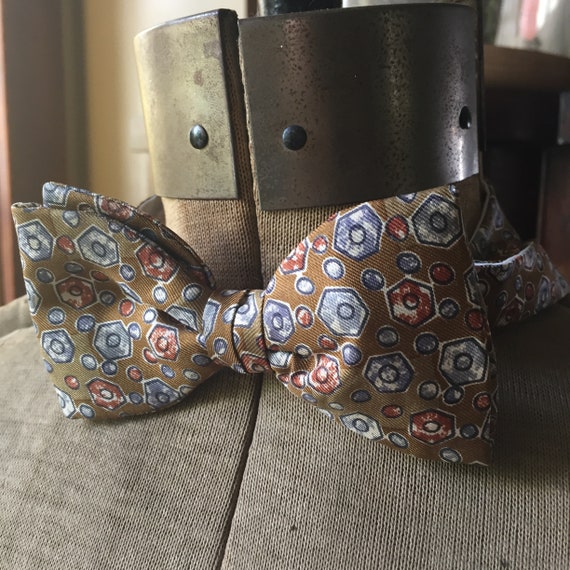 Reduced, Vintage Tie Rack Silk Bow Tie, Pre-Tied … - image 2