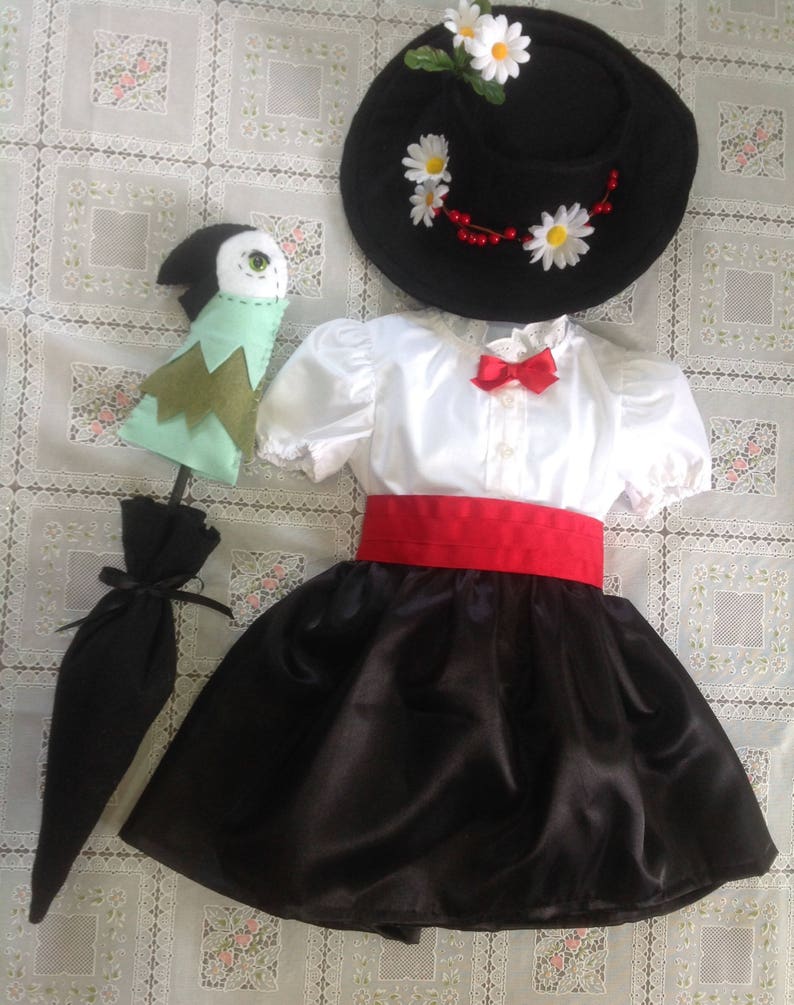 Adorable Mary Poppins outfit image 1