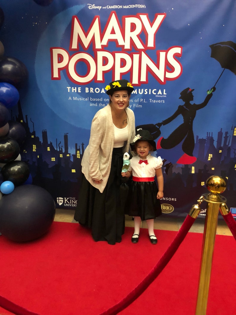 Adorable Mary Poppins outfit image 3