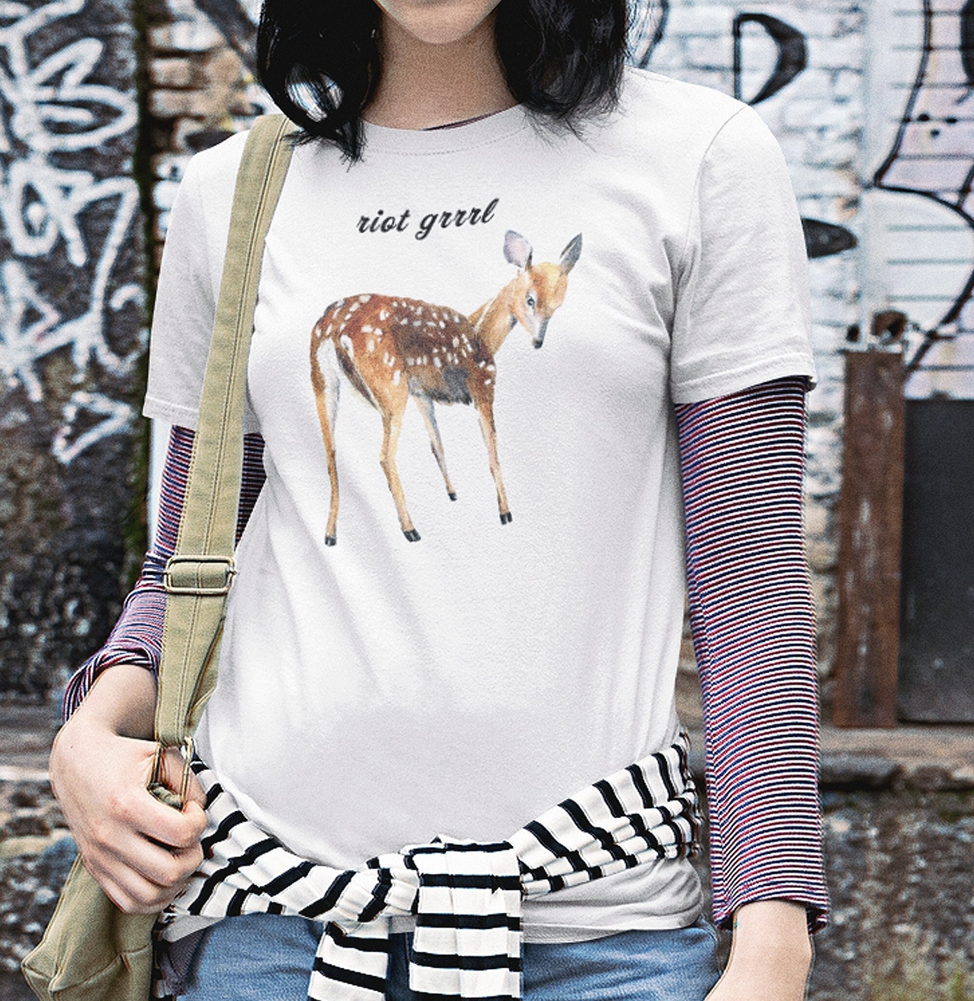Free red top fawn t shirt