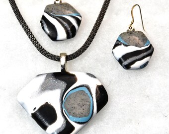 jewelry Set; Pendant Necklace and Earrings; Black & White with Turquoise