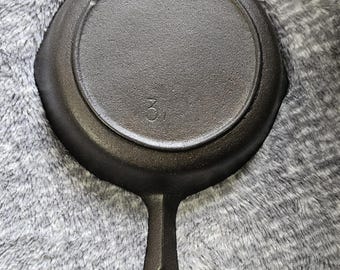 BSR Birmingham Stove and Range #3 Cast Iron Skillet Pot Cleaned & Seasoned