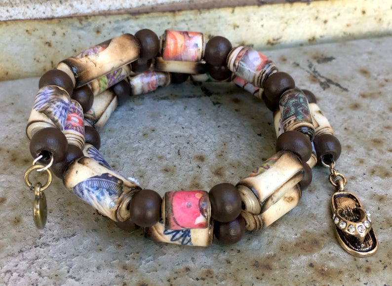 Boho Memory Wire Paper Bead Bracelet