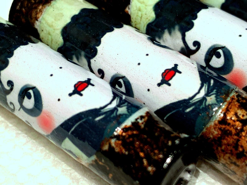 Lady Vampire Paper Beads