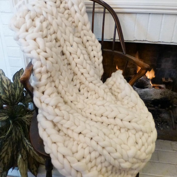 Holiday Delivery ! Chunky Knit Blanket, 36x54" Pure Merino