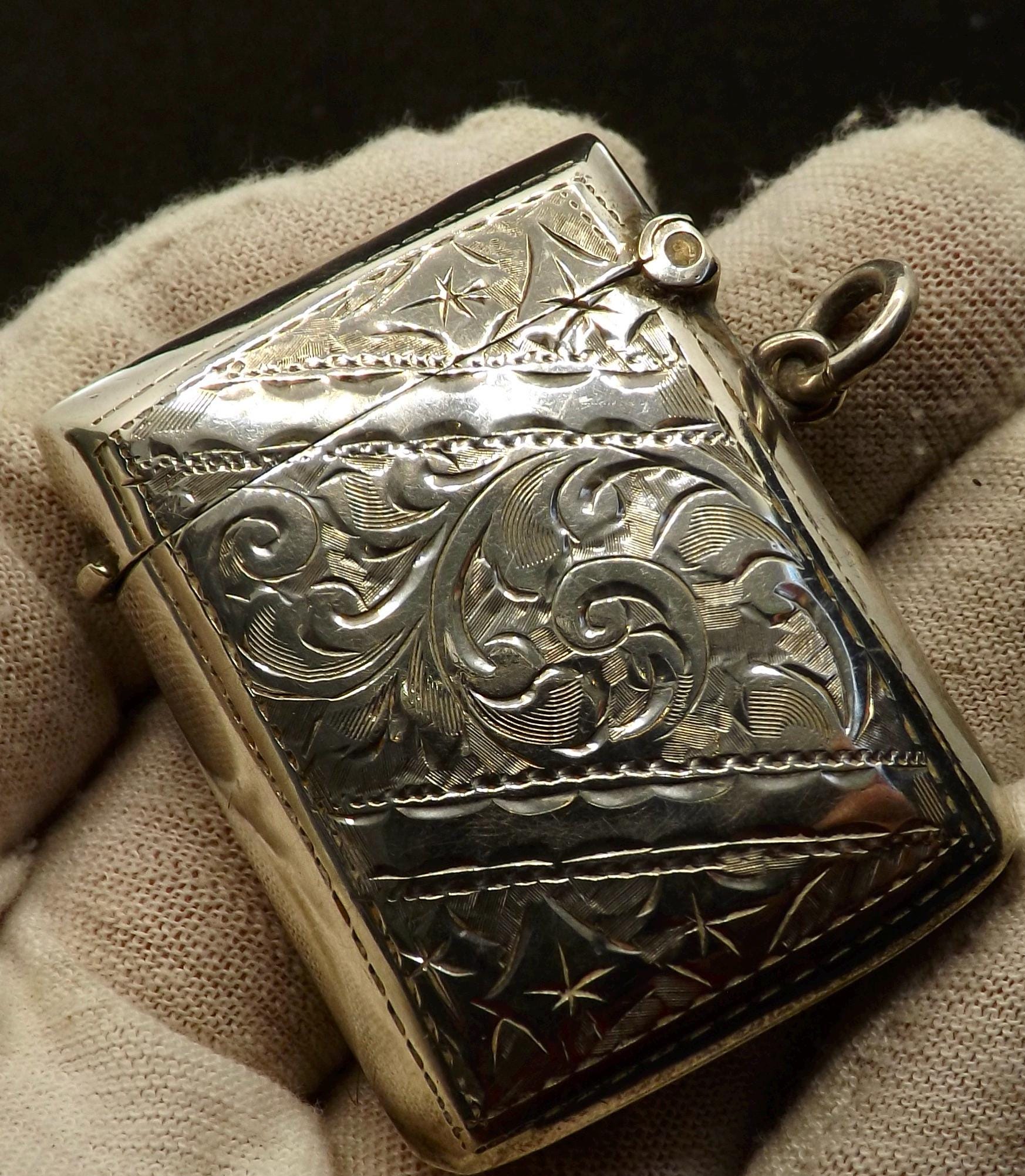 Vesta case - Etsy 日本