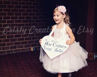 Wedding Heart Sign - Personalized "Here Comes Your Bride" Heart Sign