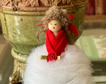 Ballerina Clothespin Ornaments {Red}