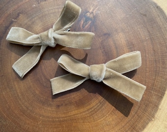 Velvet Bow Hair Clips - Mini Crushed Velvet Hair Bows / Boho Rustic Bow Headband - Baby Toddler Girl Dressy Hair Bows -champagne beige gold