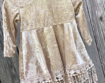 Velvet Flower Girl Dress Crushed Gold, Rustic Ivory Wedding Dress Baby Toddler Girl, Champagne Christmas Dress, Boho Velvet Lace Dress BECCA Velvet Flower Girl Dress Crushed Gold, Rustic Ivory Wedding Dress Baby Toddler Girl, Champagne Christmas Dress, Boho Velvet Lace Dress BECCA