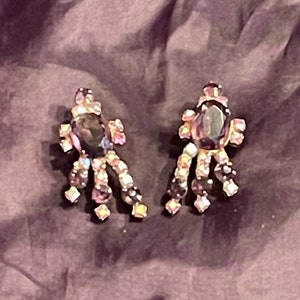1950s Aurora Borealis Rhinestone Clip On Earrings