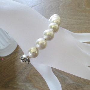 White AA South Seashell Pearl Bracelet,White Pearl Bracelet,Pearls,White Pearl,South Seashell Pearl,White South Seashell Pearl,Wedding Gifts