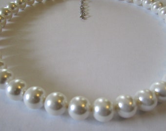 22 Inch Rare Huge 12mm Real Black White Gray Mix South Sea Shell Pearl Necklaces 22 Inch Rare Huge 12mm Real Black White Gray Mix South Sea Shell Pearl Necklaces