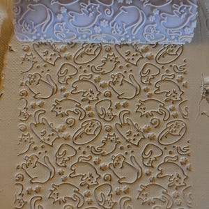 Playful Cats Texture Roller | 100mm Pottery Embossing Roller | Clay, Ceramic, Polymer Clay Tool