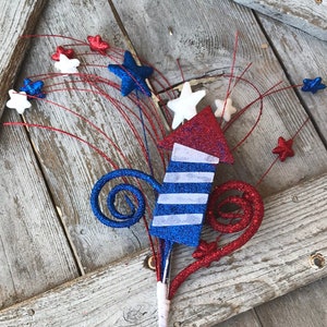 Patriotic Rocket with Curly Grass Stem, Americana Rocket wreath, Americana decorations, Keleas, Keleas Florals