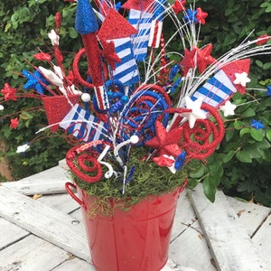 Patriotic Floral Arrangemnet,4th of July Centerpiece, Americana centerpiece, 4th of July Wreath decor, patriotic centerpiece,USA arrangement