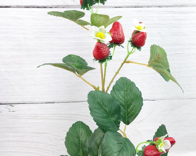 Strawberry Stem, Faux Strawberry Stem, Artificial Strawberry Stem