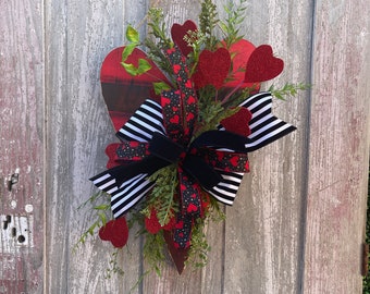 Valentine Wreath,Rustic Heart Door Swag, Valentine Door Hanger,Valentine Wreath,Heart Wreath, Door Heart, Valentine Heart Wreath