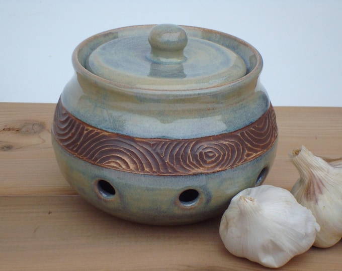 Garlic Keeper, Garlic Jar, Pottery Garlic Keeper, Ceramic Garlic Jar