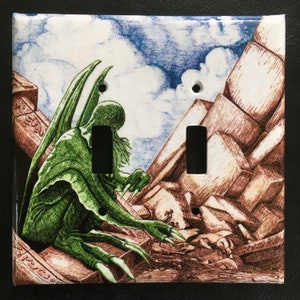 The Call of Cthulhu: light switch cover plate (dual toggle)