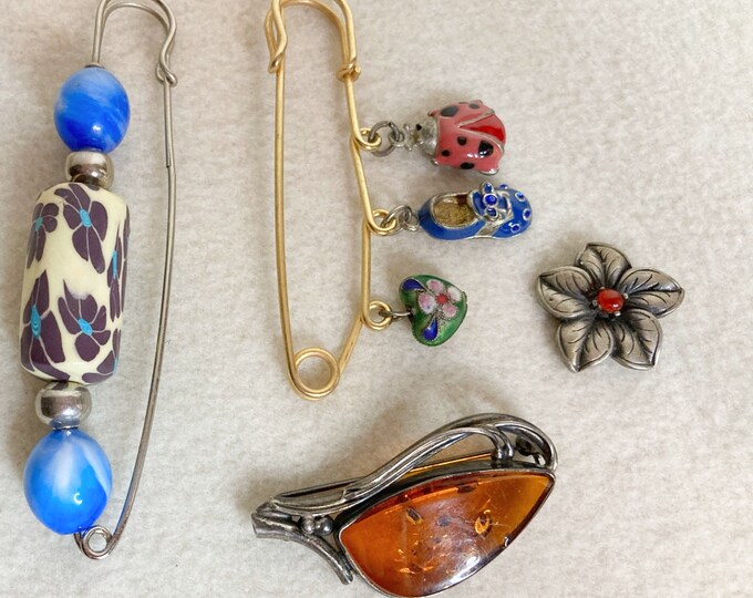 Vintage 2 Collar Pins Agate Flower Brooch /& 2 Beaded Safety Pins