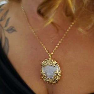 Handmade Sculpted Gold Necklace: Oval Moonstone Flower Pendant