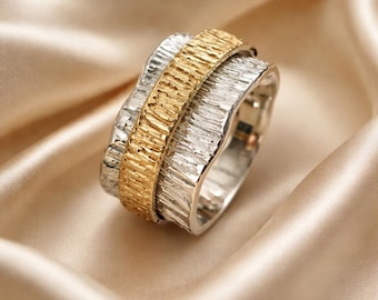 Handgemaakte sterlingzilveren spinnerring: brede band met structuur en gouden ring
