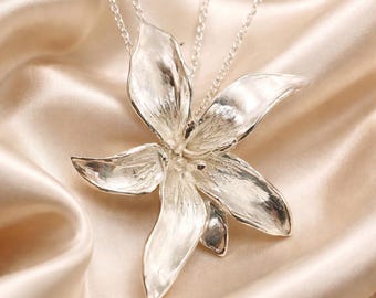Sterling Silver Flower Necklace – Large Handmade Sculpted Pendant, Artistic Statement Jewelry, Luxury Botanical Gift